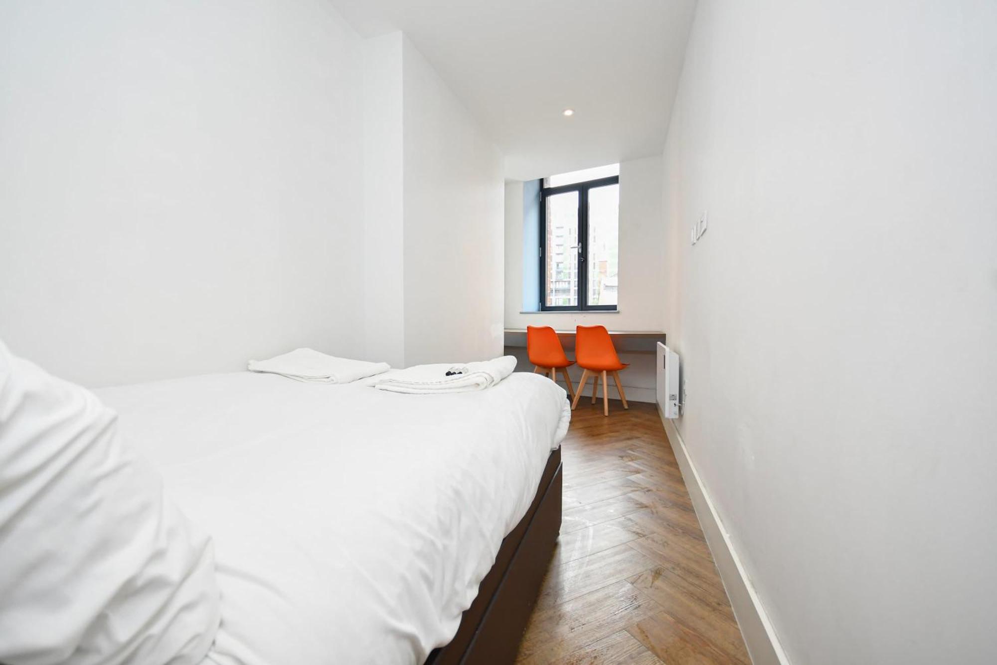 Apartment Sleek 2 Bedroom In Manchester